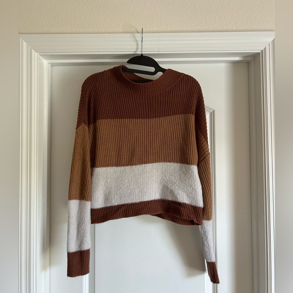Tri-colored Cropped Sweater